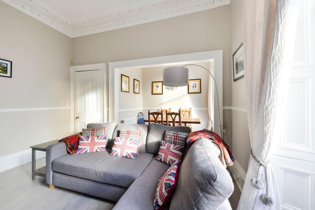 George IV Bridge - Superbly Located 3 Bedroom! إدنبرة المظهر الخارجي الصورة